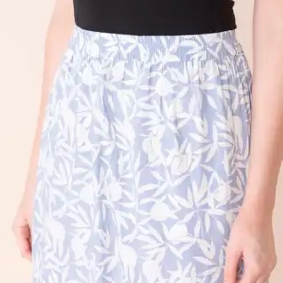 Periwinkle Blue Floral Print Skirt - Picture 6 of 7